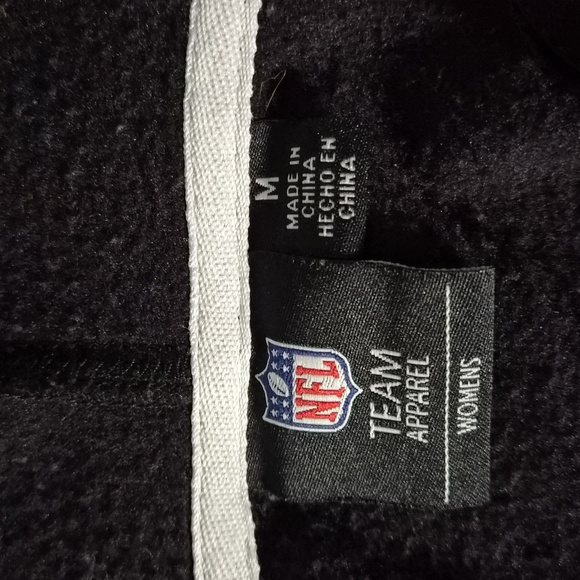 NFL Saints Zip Hoodie Gold Black Full Zip Pockets Quick Dry New Orleans sz M - Picture 6 of 8